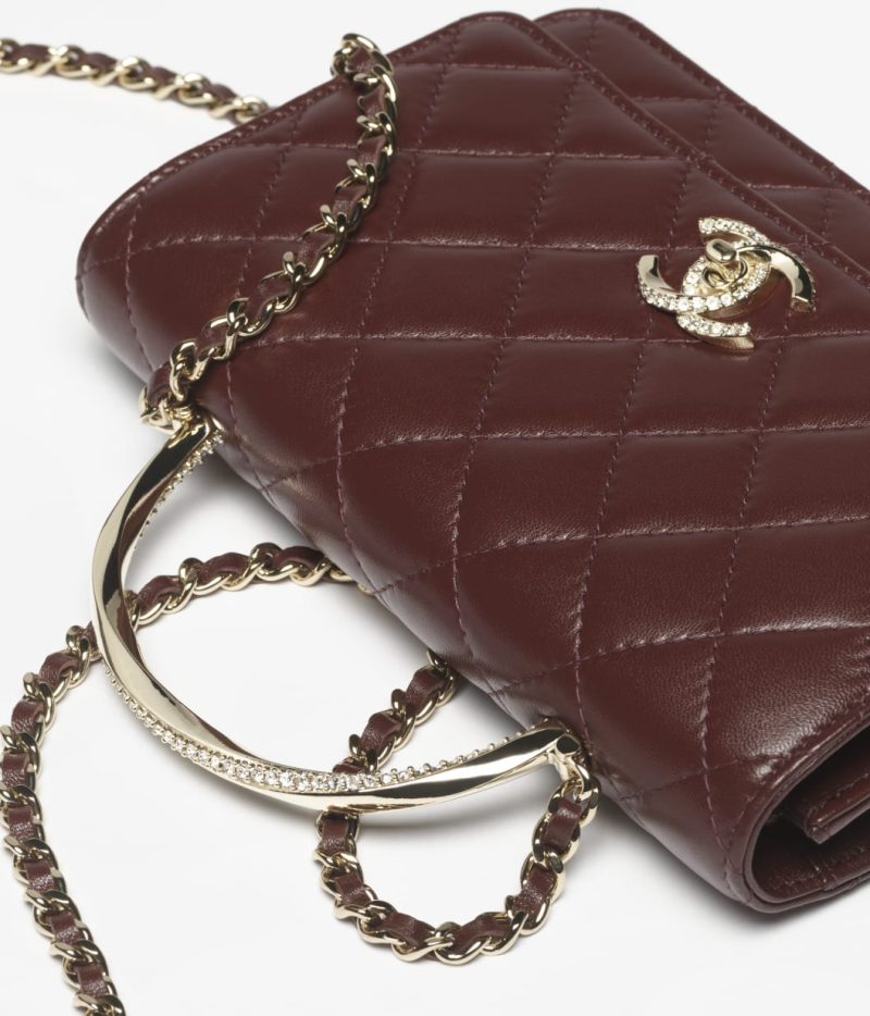 CHANEL WALLET ON CHAIN - Image 3