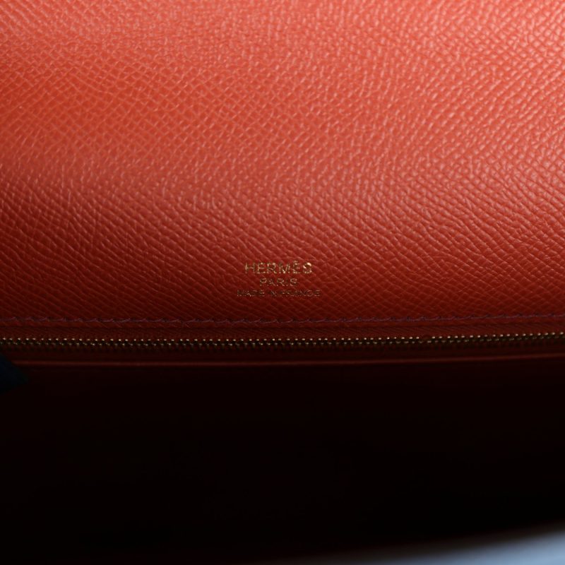 Hermes Kelly Sellier 28 Casaque Deep Bleu and Mykonos Epsom Gold Hardware - Image 6