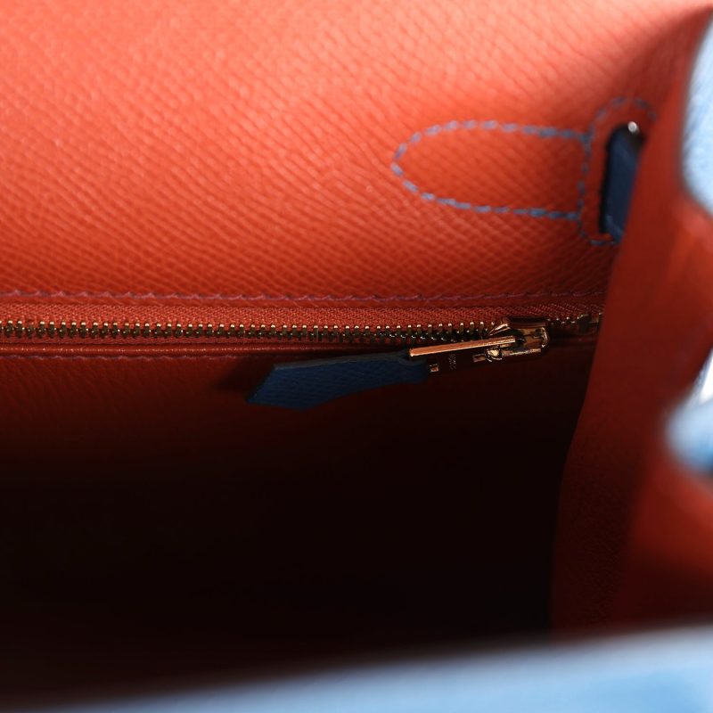 Hermes Kelly Sellier 28 Casaque Deep Bleu and Mykonos Epsom Gold Hardware - Image 8