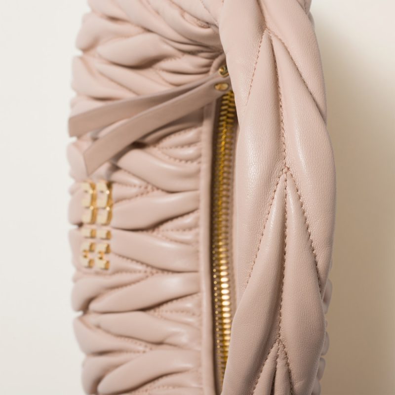 Wander matelassé nappa leather hobo bag - Image 6