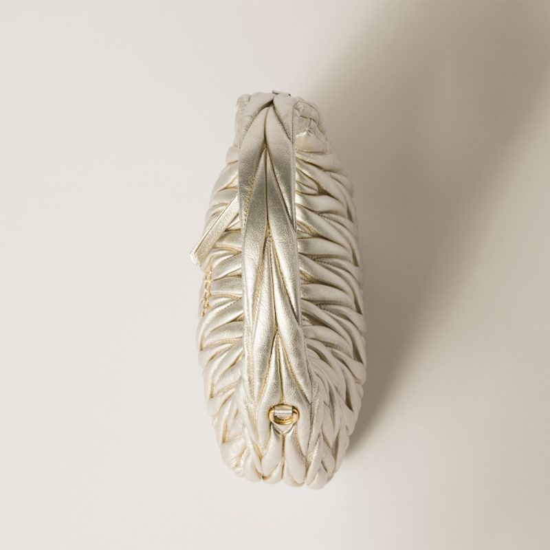 Wander matelassé nappa leather hobo bag - Image 5