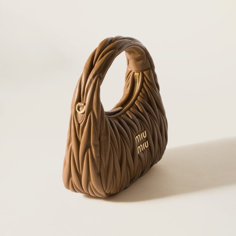 Wander matelassé nappa leather hobo bag - Image 3