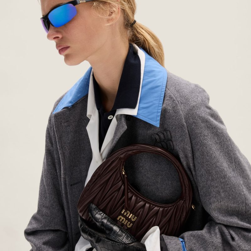 Wander matelassé nappa leather hobo bag - Image 5
