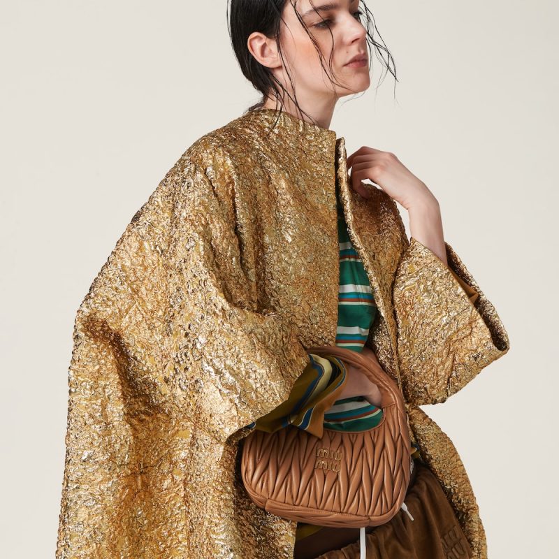 Wander matelassé nappa leather hobo bag - Image 2