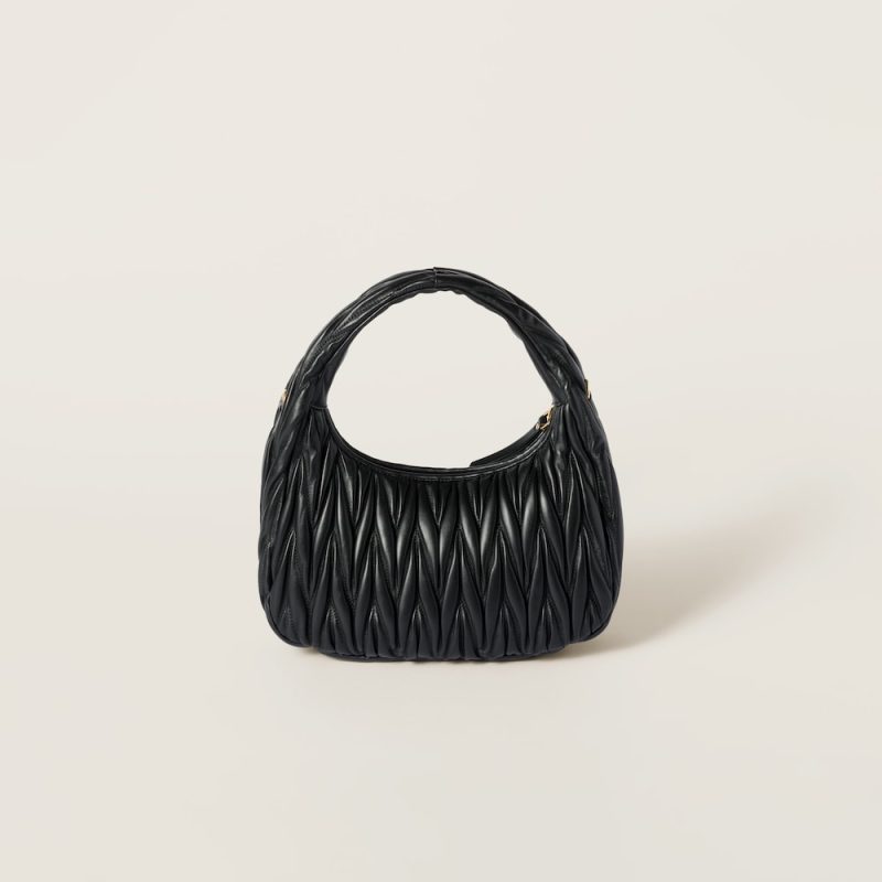 Regular wander matelassé nappa leather hobo bag - Image 4