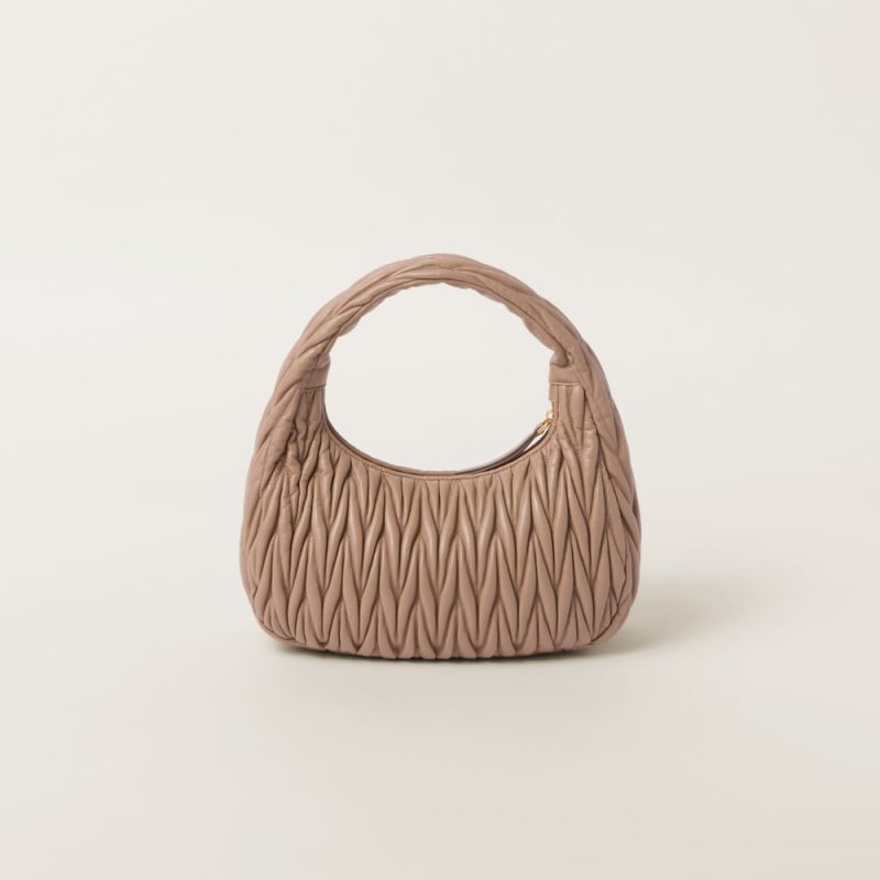 Large wander matelassé nappa leather hobo bag - Image 4