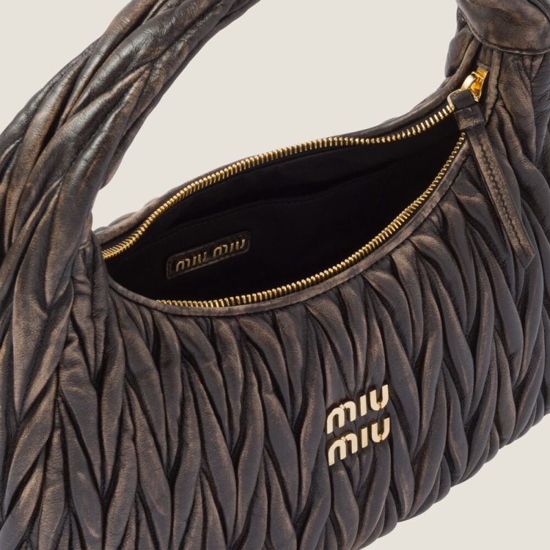 Large wander matelassé nappa leather hobo bag - Image 5
