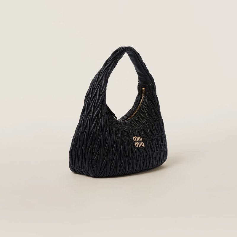 Maxi wander matelassé nappa leather hobo bag - Image 3