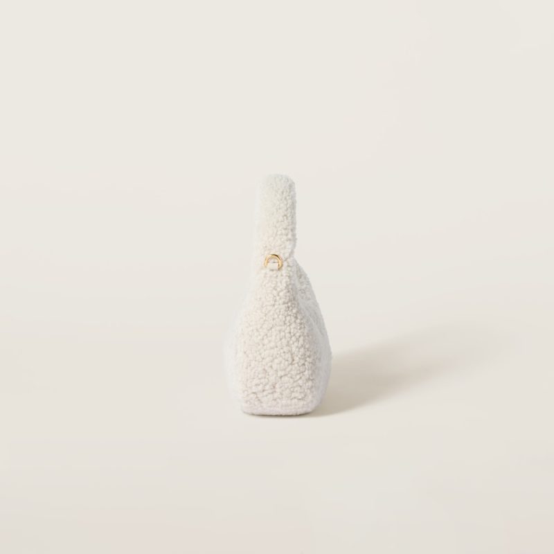 Wander shearling hobo bag - Image 8