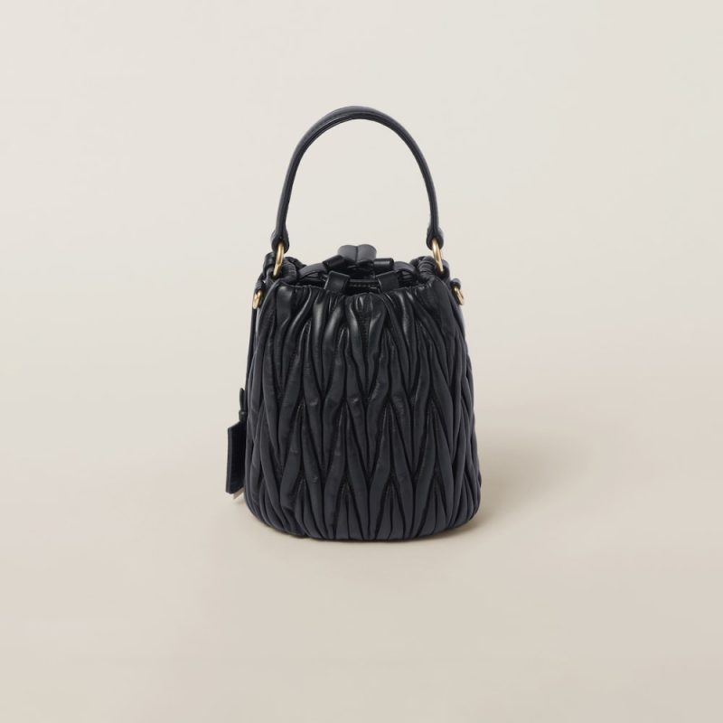 Matelassé nappa leather bucket bag - Image 4