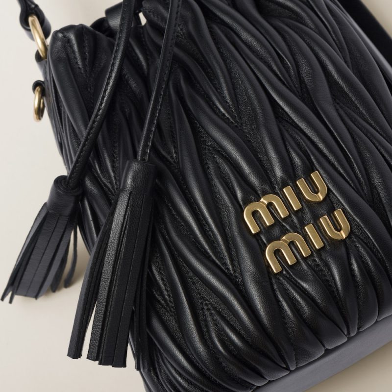Matelassé nappa leather bucket bag - Image 6