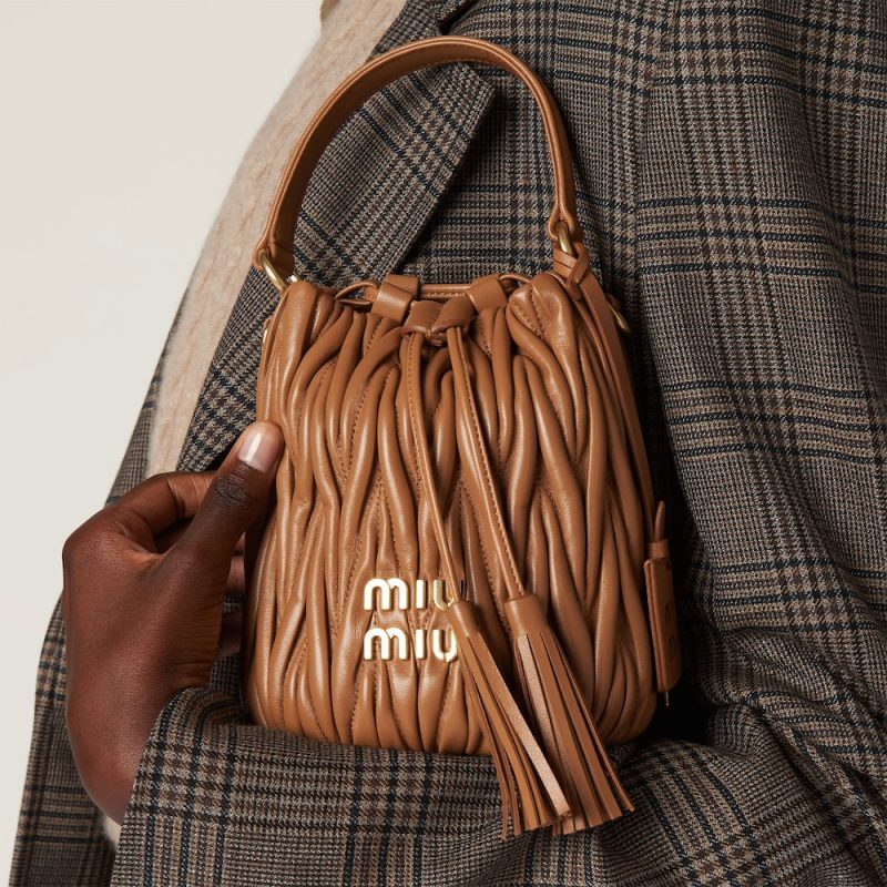 Matelassé nappa leather bucket bag - Image 2