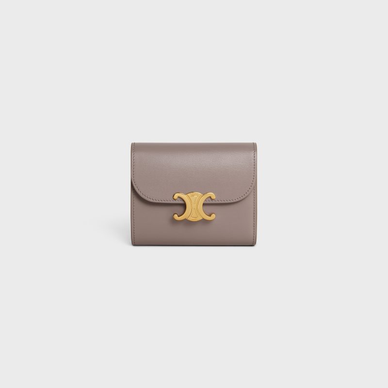 SMALL FLAP WALLER TRIOMPHE IN SHINY CALFSKIN PEBBLE