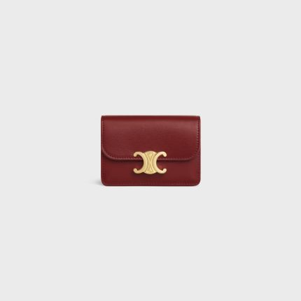 CARD HOLDER WITH FLAP TRIOMPHE IN SHINY CALFSKIN DARK RUBY