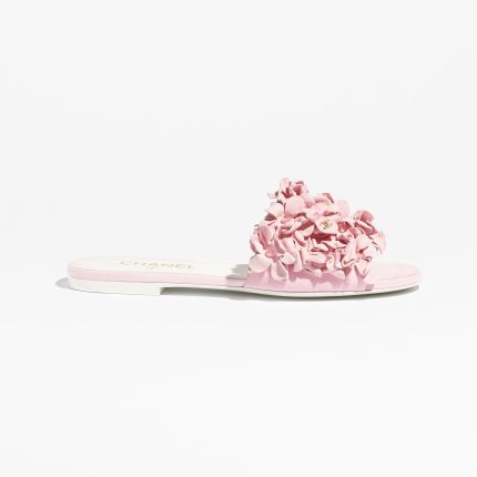 Spring-Summer 2025 Pre-collection Mules
