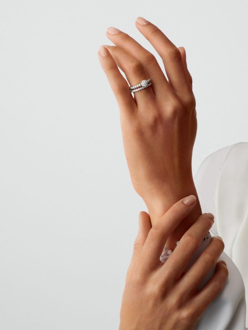 Felicite wedding band, 2.1 mm - Image 5