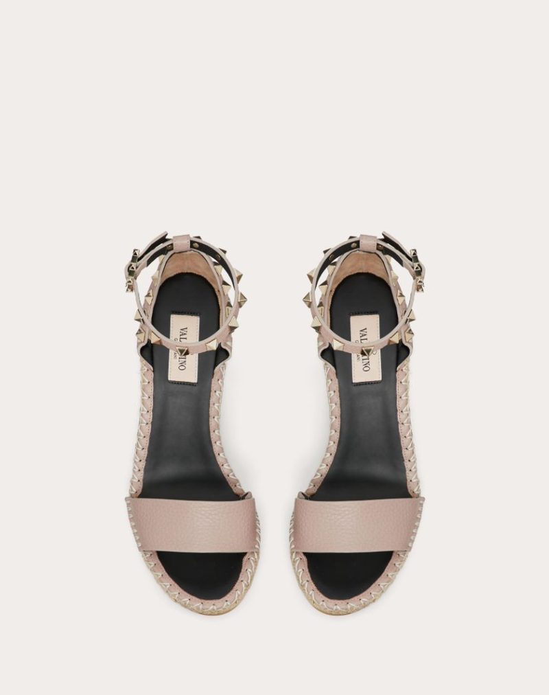 DOUBLE ROCKSTUD GRAINY CALFSKIN WEDGE SANDAL 105 MM - Image 5