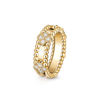 Perlee sweet clovers ring