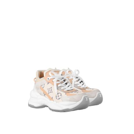 Run 55 Sneaker