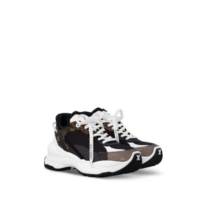 Run 55 Sneaker