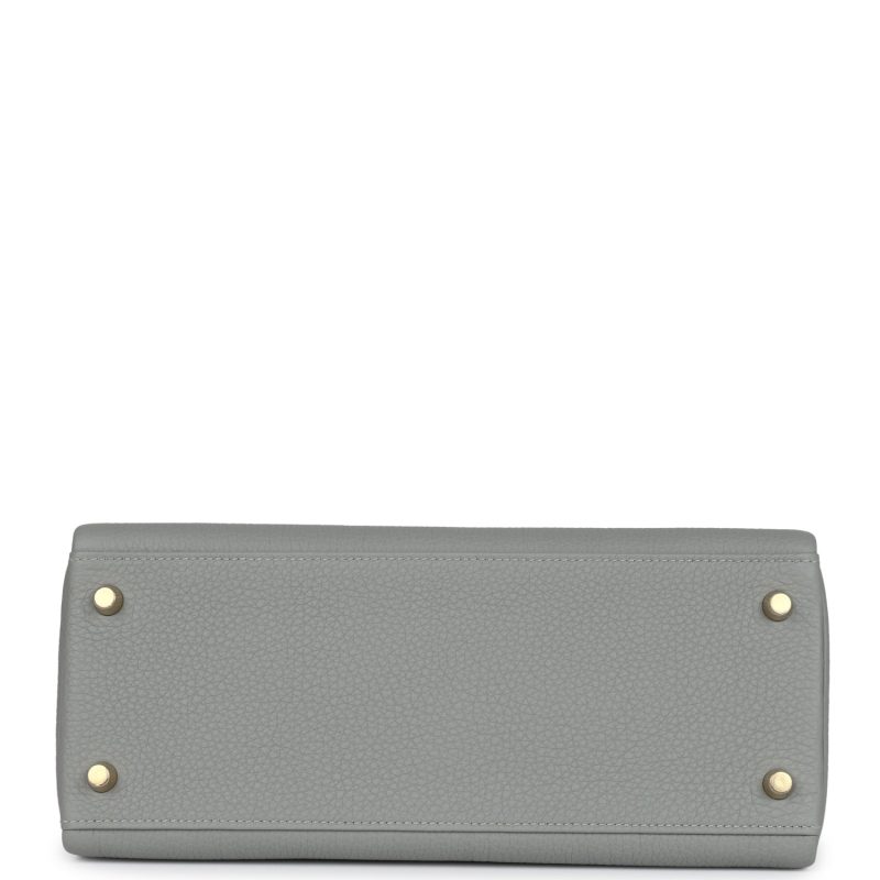 Hermes Kelly Retourne 28 Gris Mouette Togo Gold Hardware - Image 6