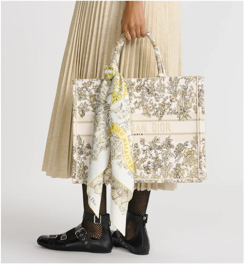 Dior Large Dior Book Tote 42 CM - Image 2