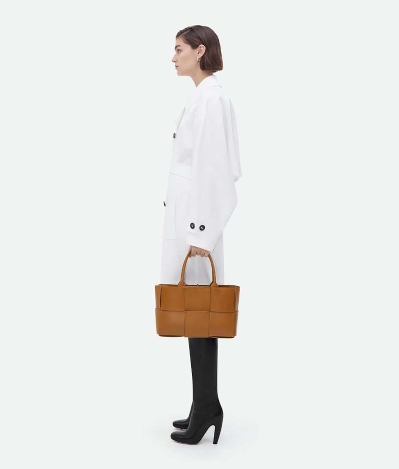 Bottega Veneta Small Arco Tote Bag - Image 3