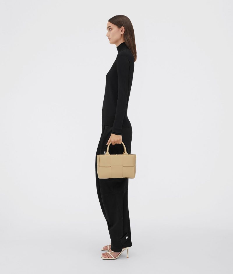 Bottega Veneta Mini Arco Tote - Image 5
