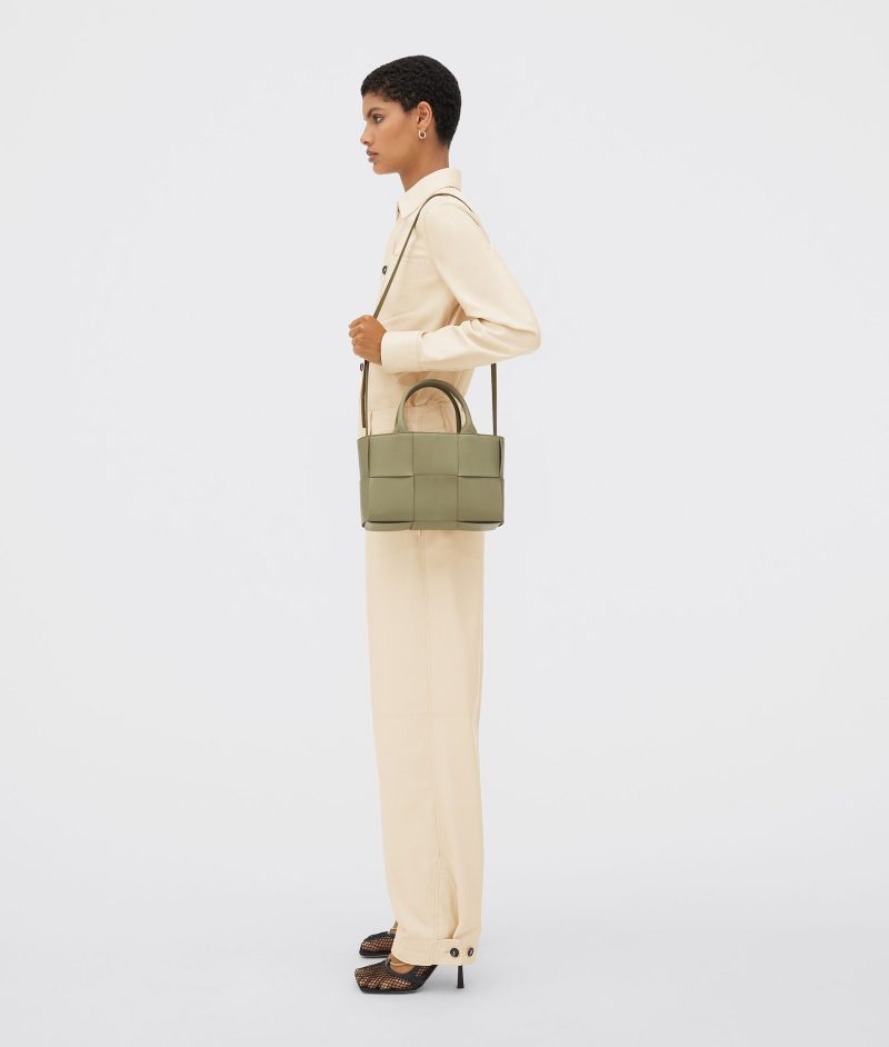 Bottega Veneta Mini Arco Tote - Image 4