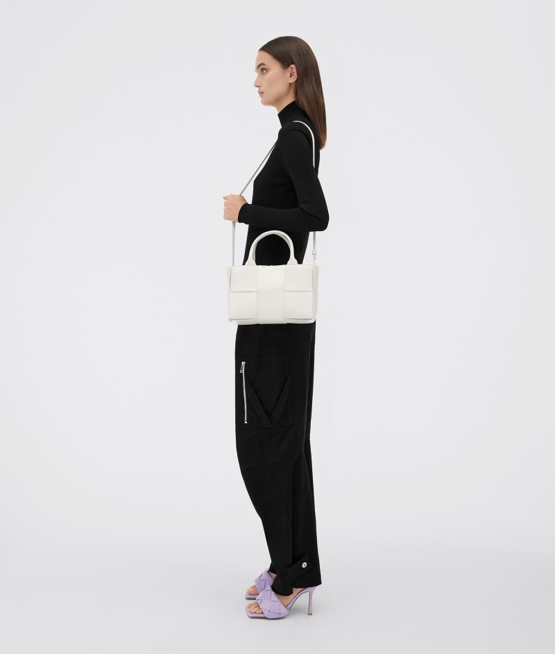 Bottega Veneta Mini Arco Tote - Image 4