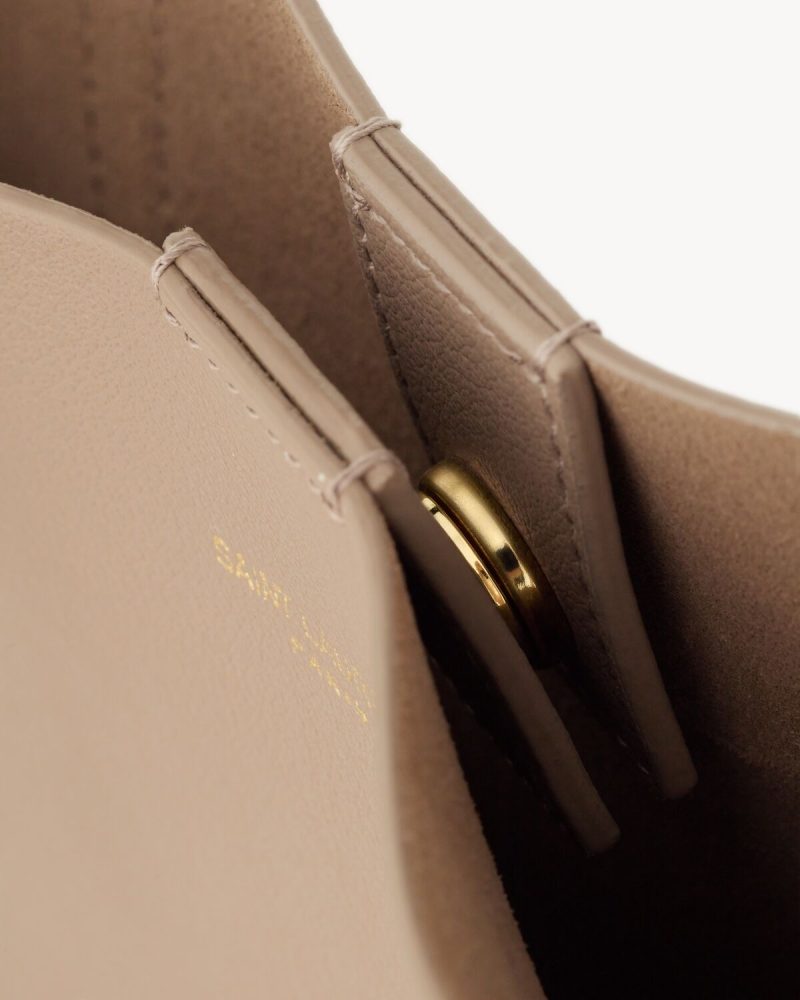 YSL Shopping Saint Laurent In Leather - Image 6