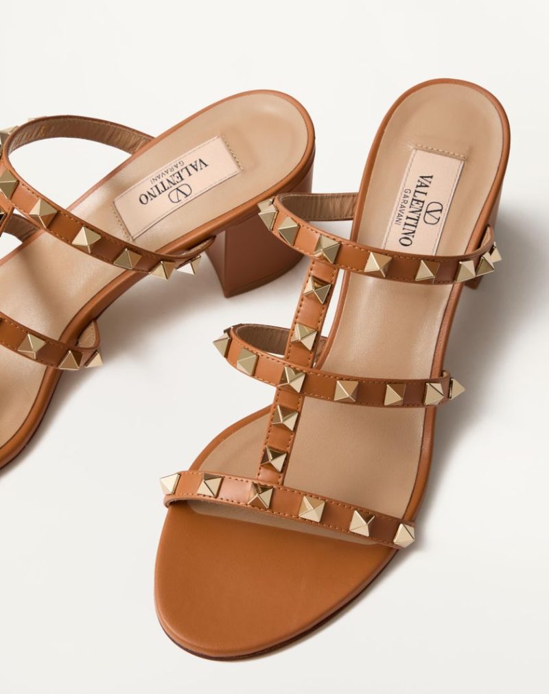 ROCKSTUD CALFSKIN LEATHER SLIDE SANDAL 60 MM - Image 3