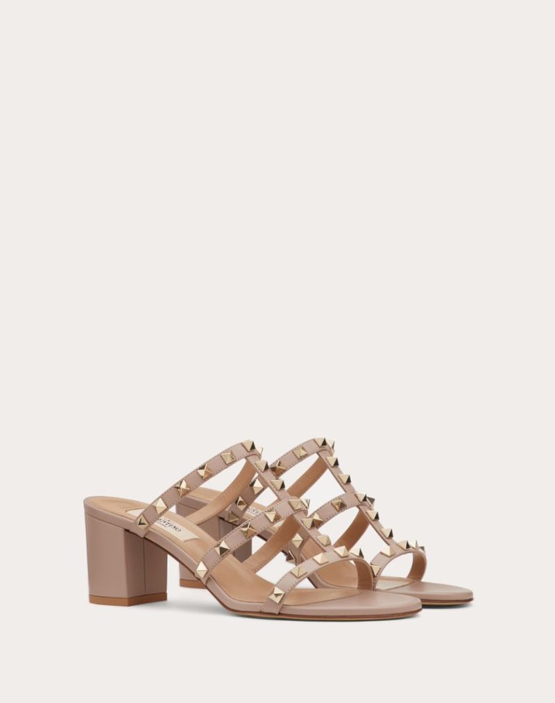 ROCKSTUD CALFSKIN LEATHER SLIDE SANDAL 60 MM