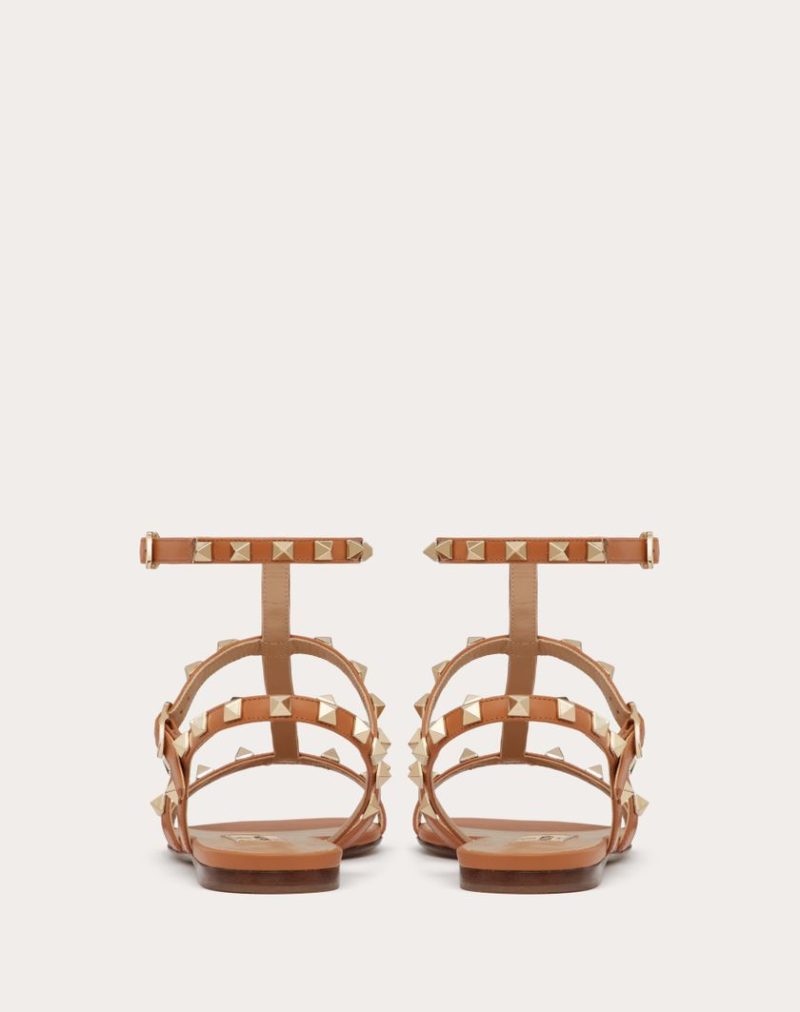 ROCKSTUD FLAT CALFSKIN SANDAL WITH STRAPS - Image 4