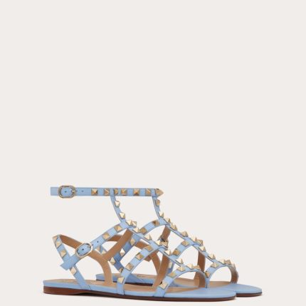 ROCKSTUD FLAT CALFSKIN SANDAL WITH STRAPS