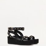 ROCKSTUD FLATFORM SANDAL IN CALFSKIN 45MM