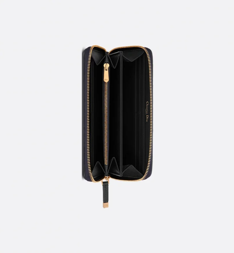30 Montaigne Voyageur Long Wallet - Image 3