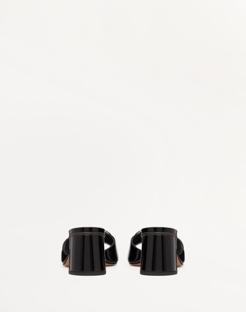 VLOGO SIGNATURE PATENT LEATHER SLIDE SANDAL 60MM - Image 3