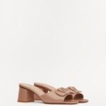 VLOGO SIGNATURE PATENT LEATHER SLIDE SANDAL 60MM