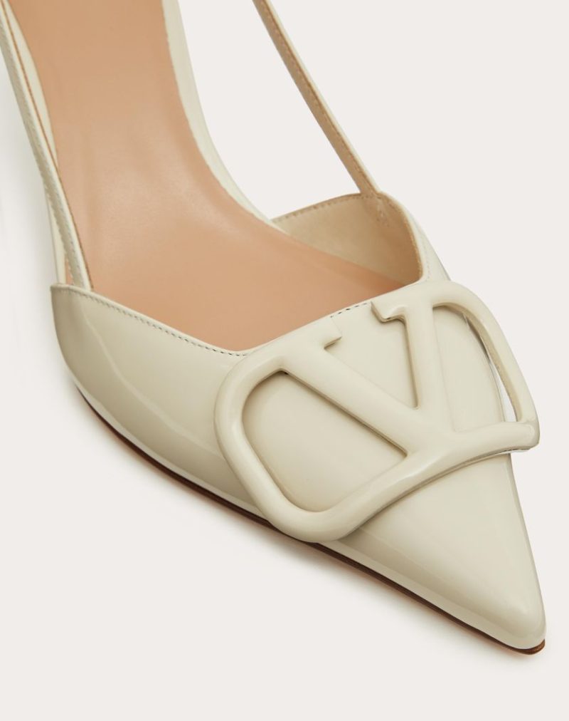 VLOGO SIGNATURE PATENT LEATHER SLINGBACK PUMP 80MM / 3.15 IN. - Image 2