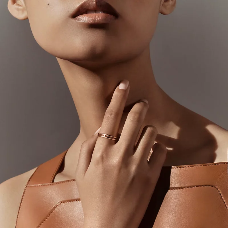 Ariane wedding band - Image 2