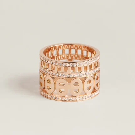 Chaine dancre Divine ring, medium model