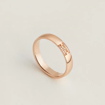 Ever Herakles wedding band