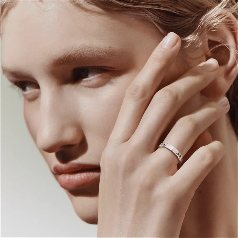 Ever Herakles wedding band - Image 2