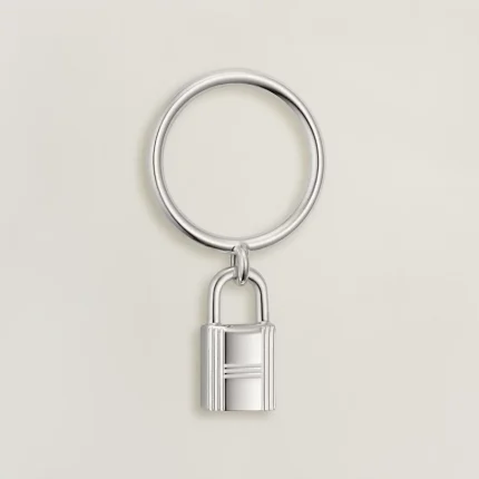 Kelly Cadenas ring