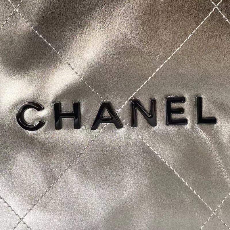 Chanel 22 AS3260 Small Bag Black and Silver Shiny Calfskin Silver Hardware - Image 3